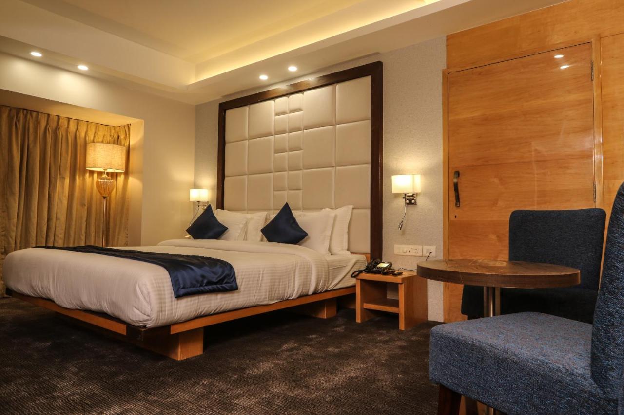The Grand Asansol Hotel Екстериор снимка